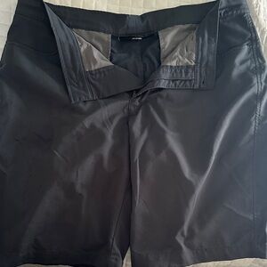 Men's Under Armor golf shorts dark gray